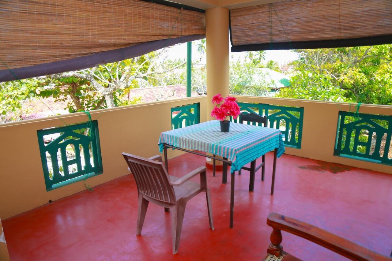 Lucullus Garden Bed & Breakfast เบนโตตา ภายนอก รูปภาพ