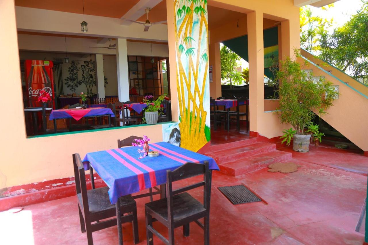 Lucullus Garden Bed & Breakfast เบนโตตา ภายนอก รูปภาพ